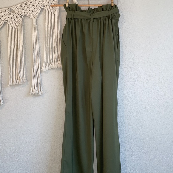 NWOT Paper Bag Waist Wide Leg Pants - Picture 4 of 8
